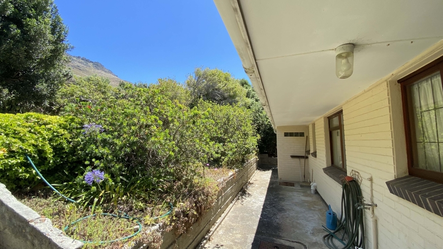 3 Bedroom Property for Sale in Seaforth Western Cape